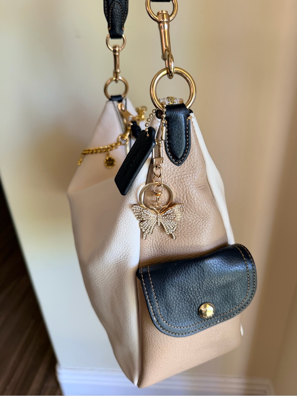 Coach Pennie Shoulder Bag in Colorblock Pebbled Leather (Chalk/Multi) - Picture 4 of 9